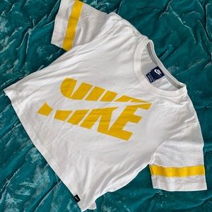 Nike Crop Top